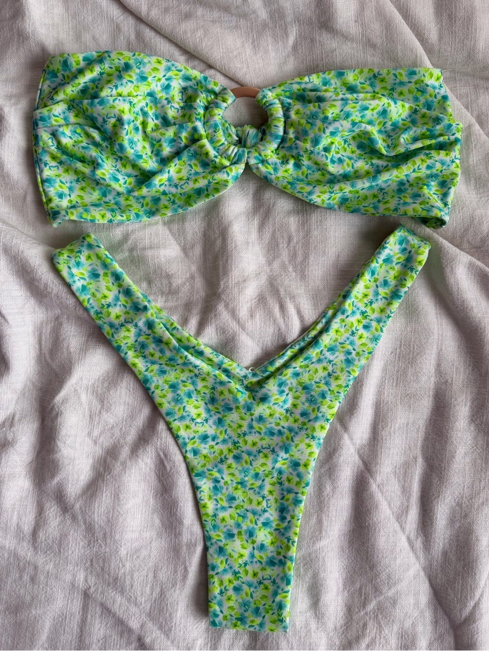 NWOT Kulani Kini Set
